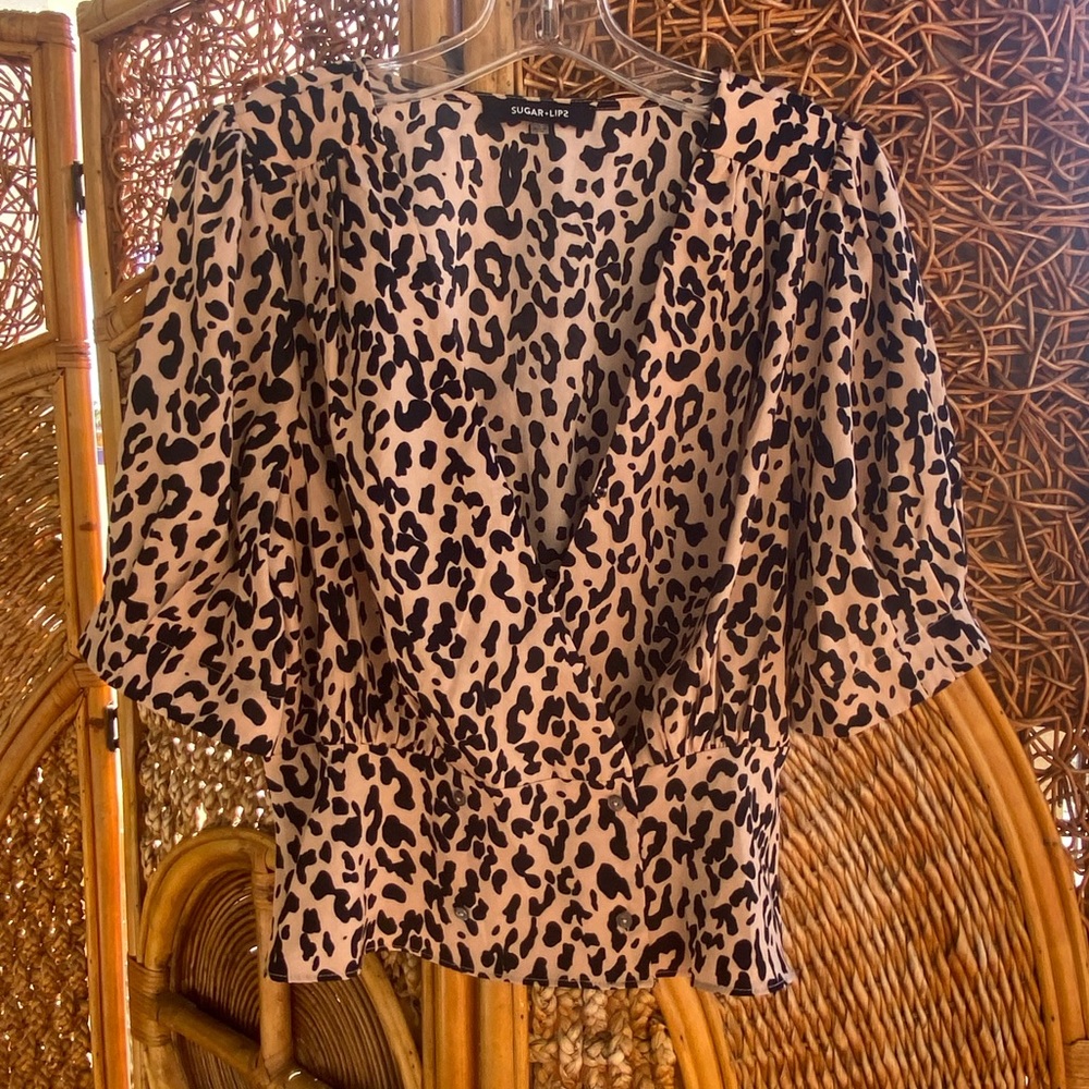 Sugar+Lips Leopard Print Puff Sleeve Blouse Top Size Large Cinched Gathering